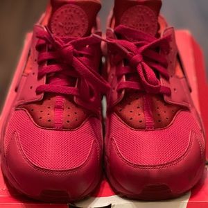 Nike AirMax Huarache Varsity Red